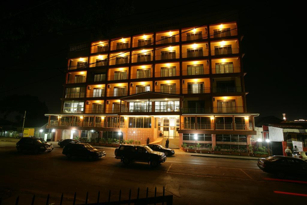 Hotel Triangle Kampala Eksteriør bilde