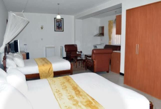 Hotel Triangle Kampala Eksteriør bilde